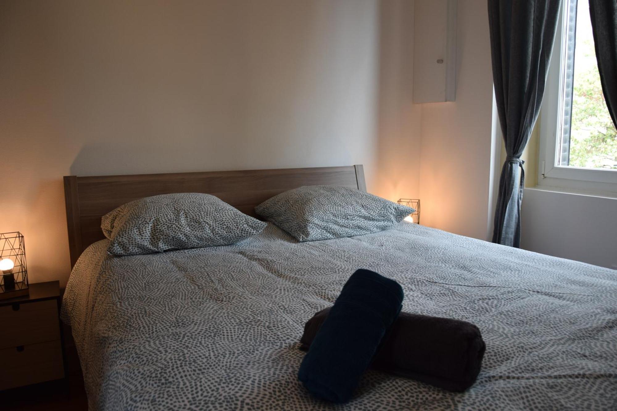 Elegant T2 A Bron, Tramway A 2Min, Box Parking, 4Personnes Appartement Buitenkant foto